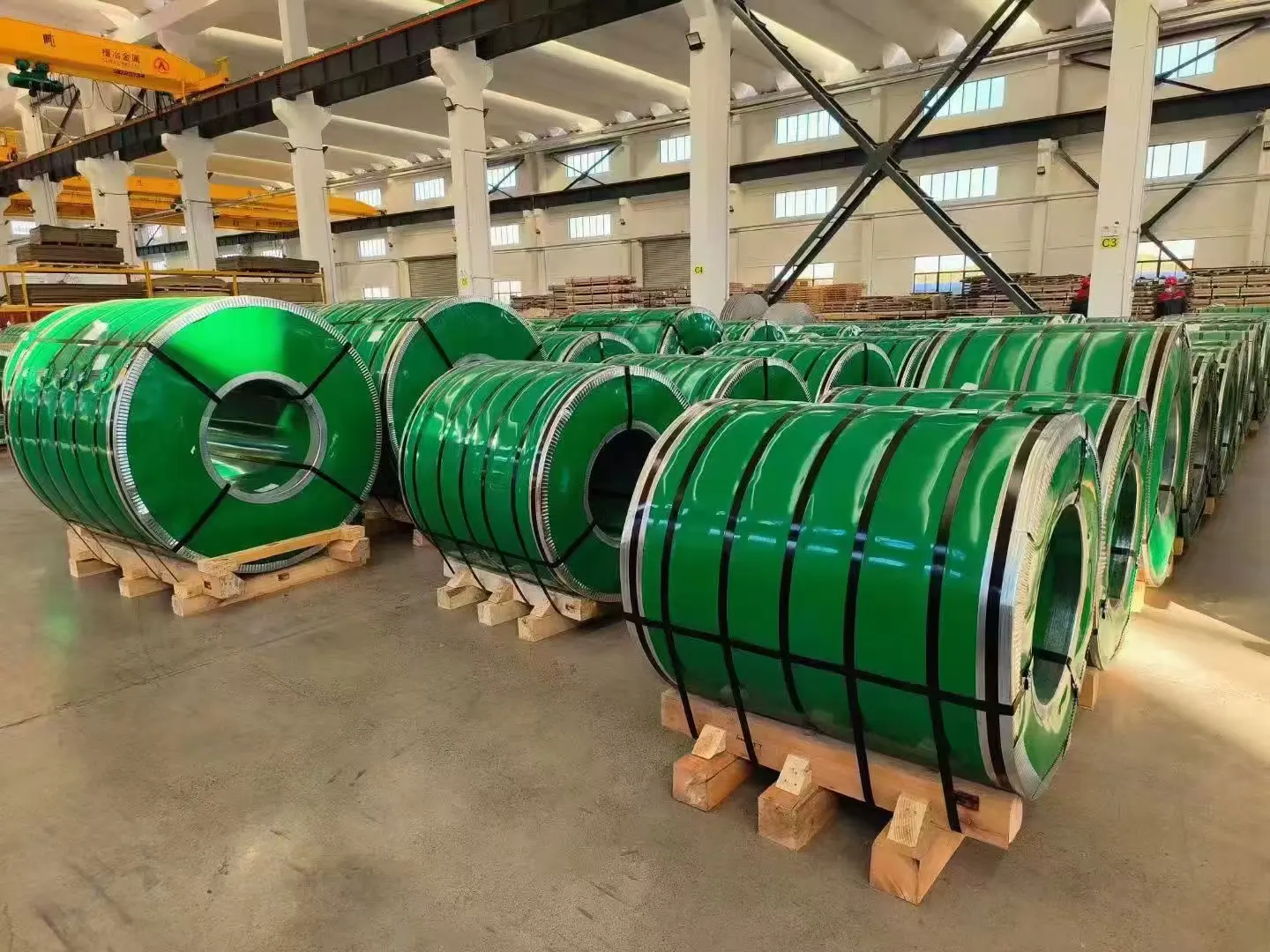 天津太钢不锈钢板卷分条加工：精度控制与下游行业需求匹配